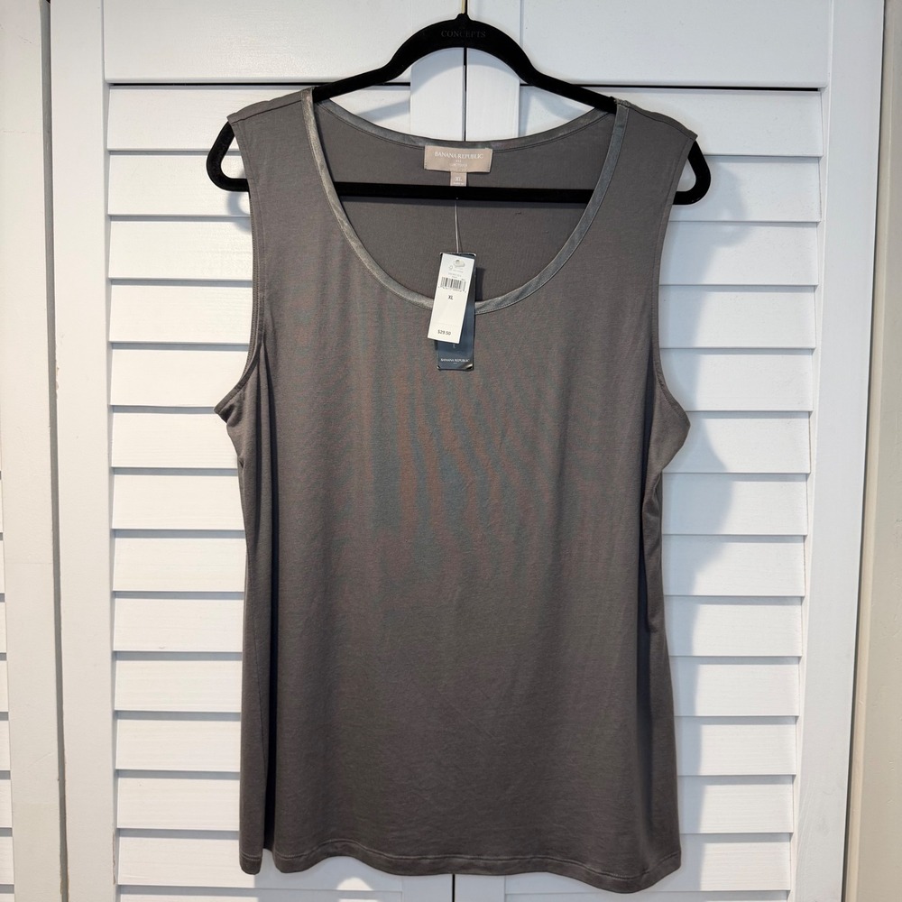 Banana Republic Luxe Touch Tank Top Gray Sleeveless Scoop Neck XL Womens New - Picture 1 of 13